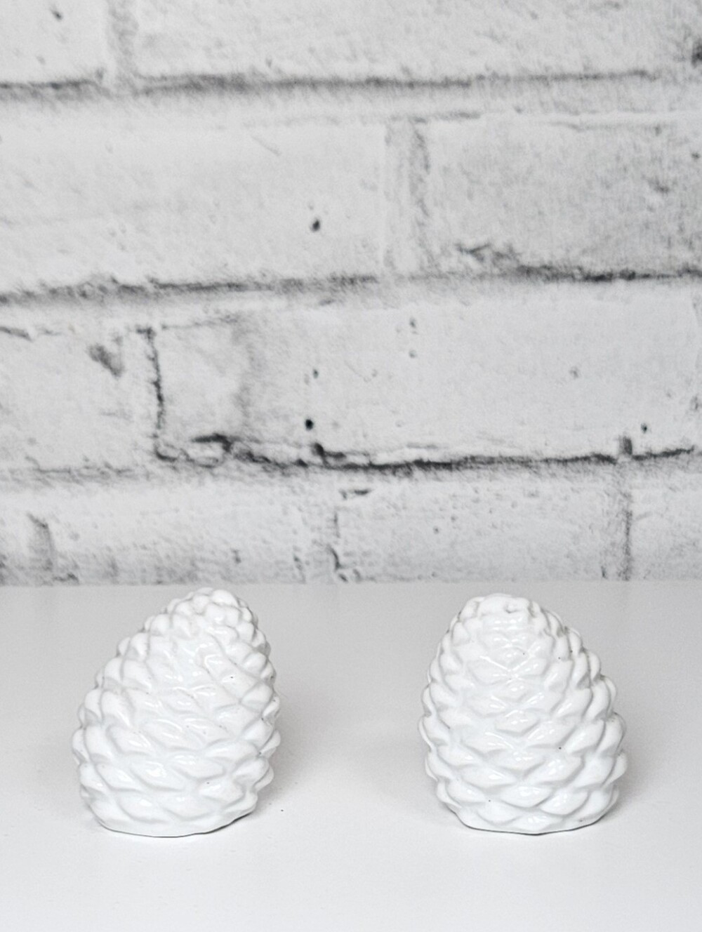 Vintage White Ceramic Pinecone Salt Pepper Shakers Cottage Woodland Decor
